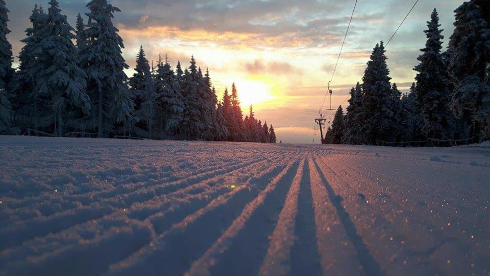 Hotel Oddech Пец под Снежко Екстериор снимка
