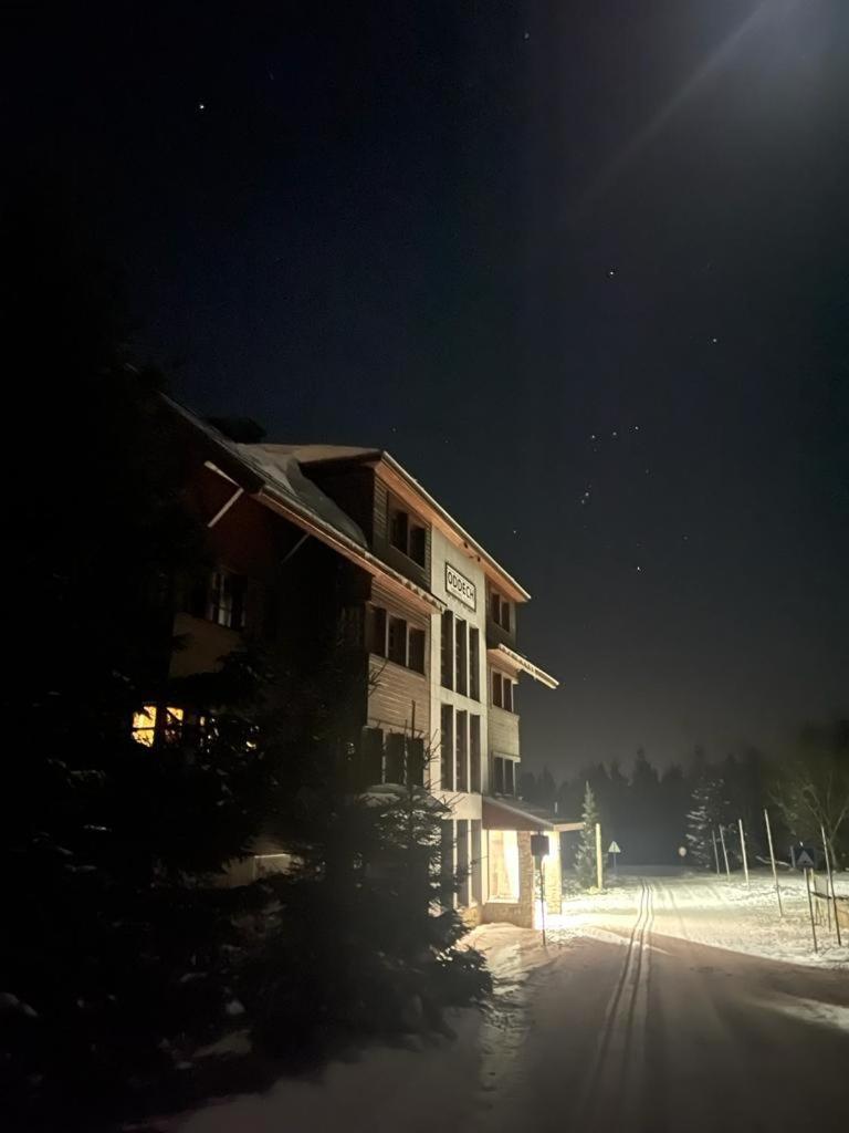 Hotel Oddech Пец под Снежко Екстериор снимка